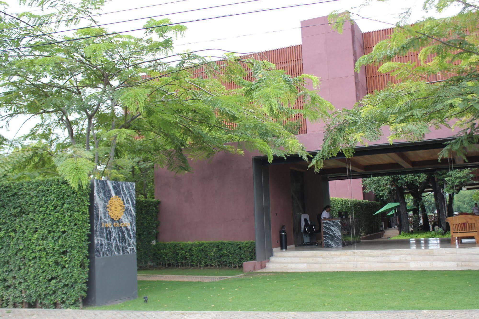 The Glory River Kwai Hotel Kanchanaburi Exterior photo