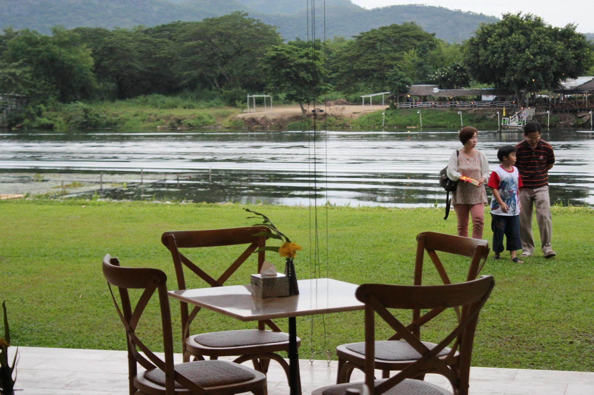 The Glory River Kwai Hotel Kanchanaburi Exterior photo